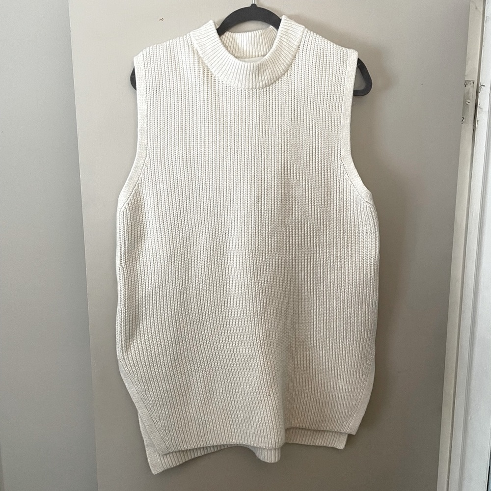 H&M Sweater Vest